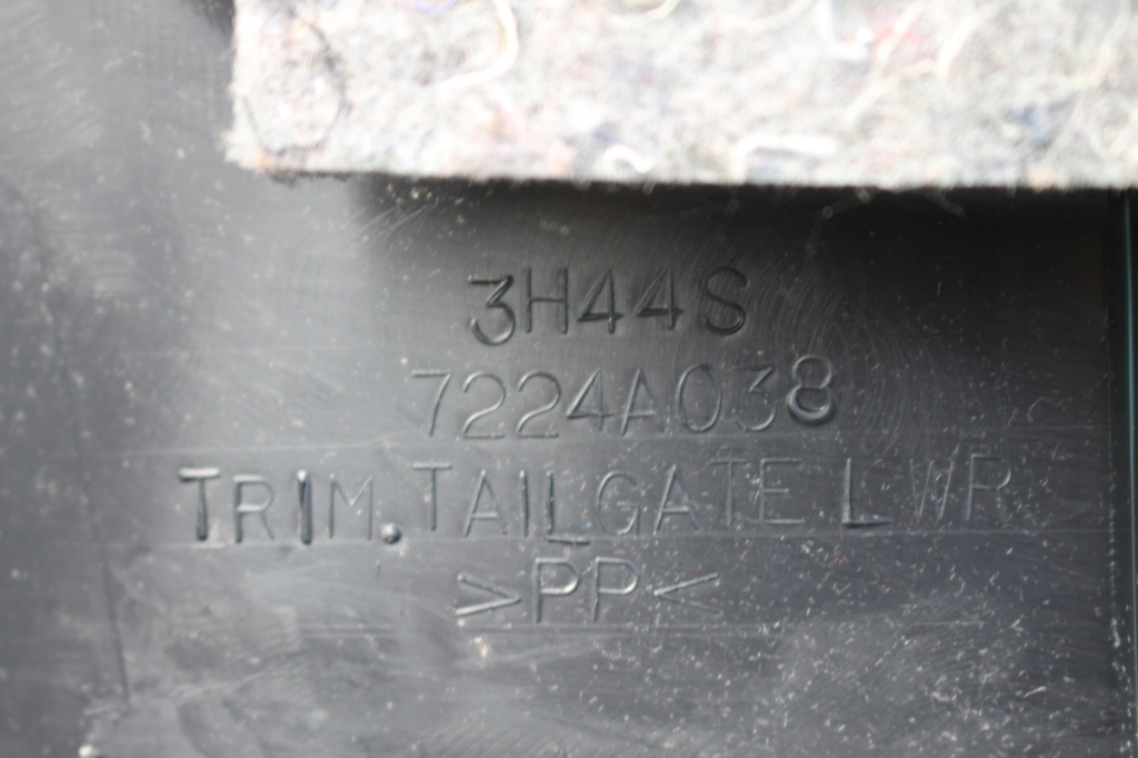 фото №9, Обивка крышки задний защита задняя lancer viii x hb 5d 07-16