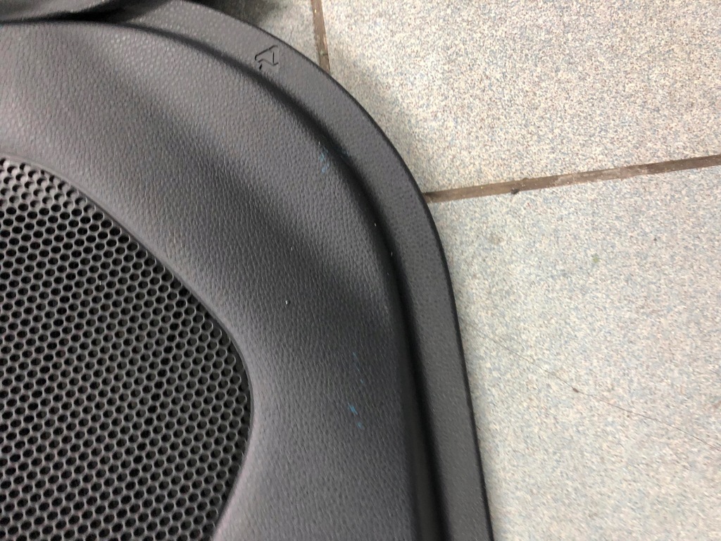 фото №4, Toyota yaris iv 2020- обшивка обшивки двері комплект