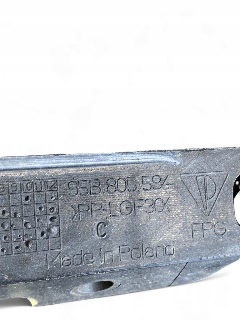 фото №9, Porsche macan 95b 2018 боковой панель крепления радиатора 95b805594