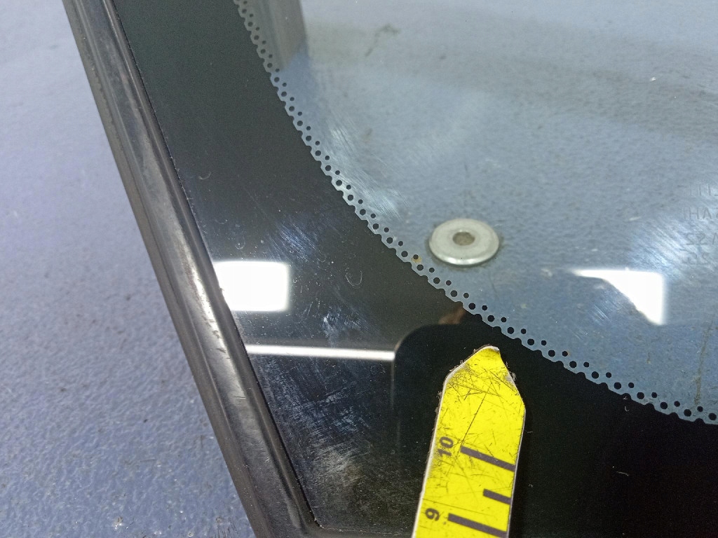 фото №7, Mitsubishi grandis скло кузовна перед права