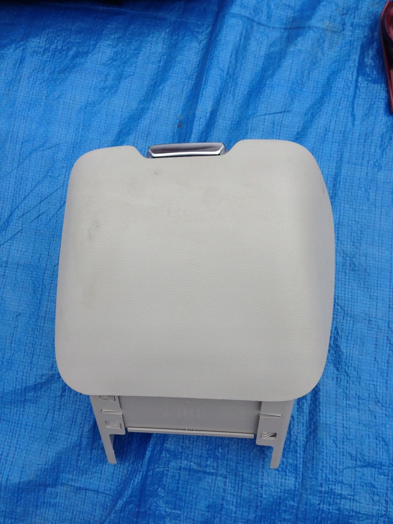 фото №1, Chrysler pacifica 16 17 18 бардачок полка