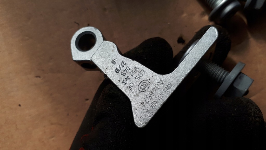 фото №5, S4 b9 a4 8w петля петли дверь правый задняя lz7g