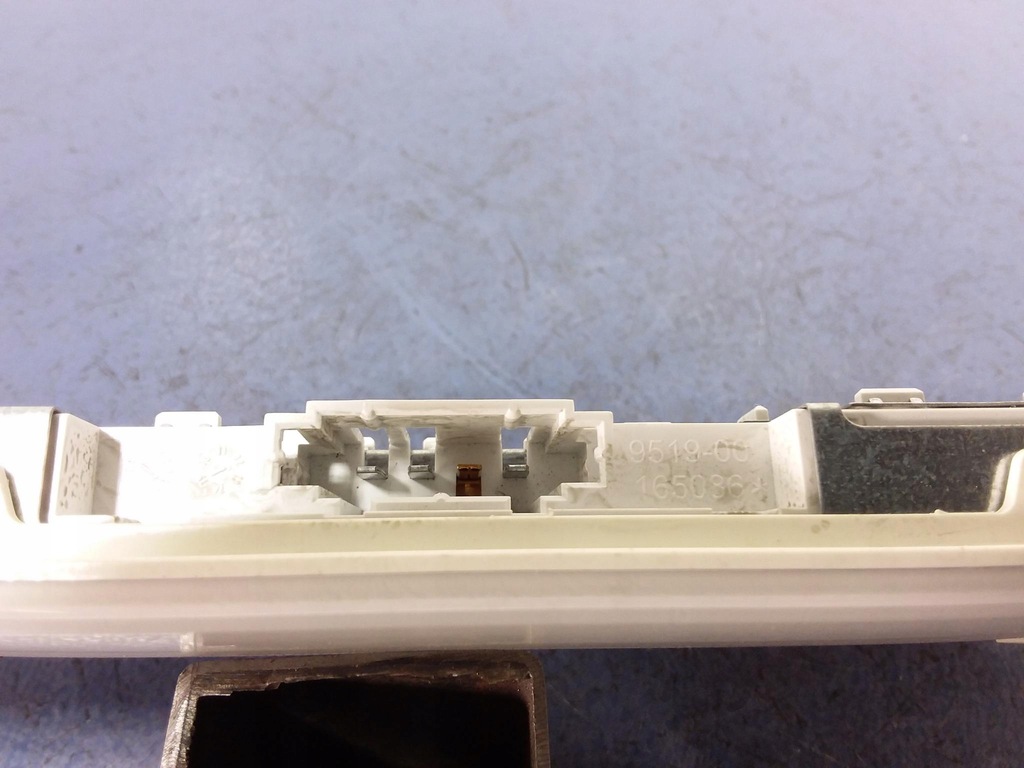 фото №7, Лампа освещение кабины mercedes-benz оригинальный номер a2048204901