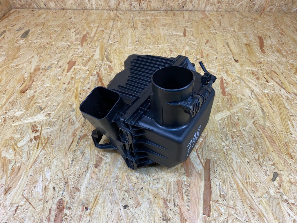 фото №7, Корпус фильтра воздуха lexus es toyota rav4 v 2.5h 17812-37040