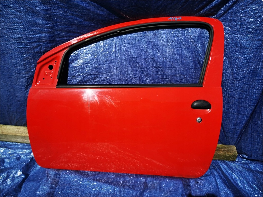 фото №1, Citroen c1 peugeot 107 toyta aygo 3d дверь левая