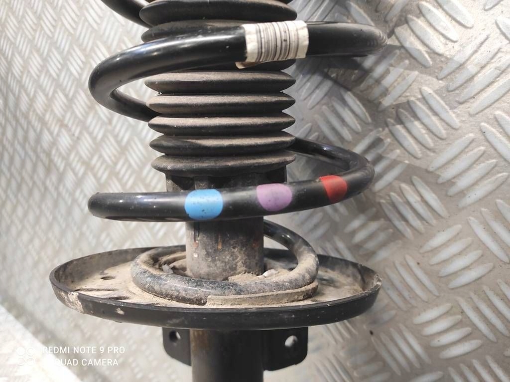 Поворотный кулак амортизатор правый opel combo e fiat doblo 9833306180 Киев