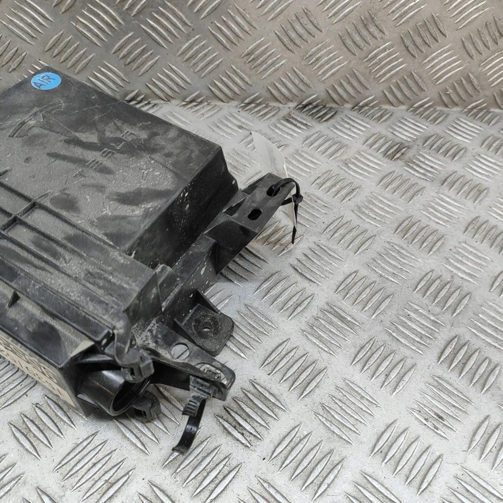 Tesla model x 2018 коробка запобіжників / комплект в Україні