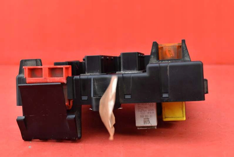 фото №5, Коробка запобіжників bsi 13125488 opel vectra c 2.2 16v 147 km 02-05