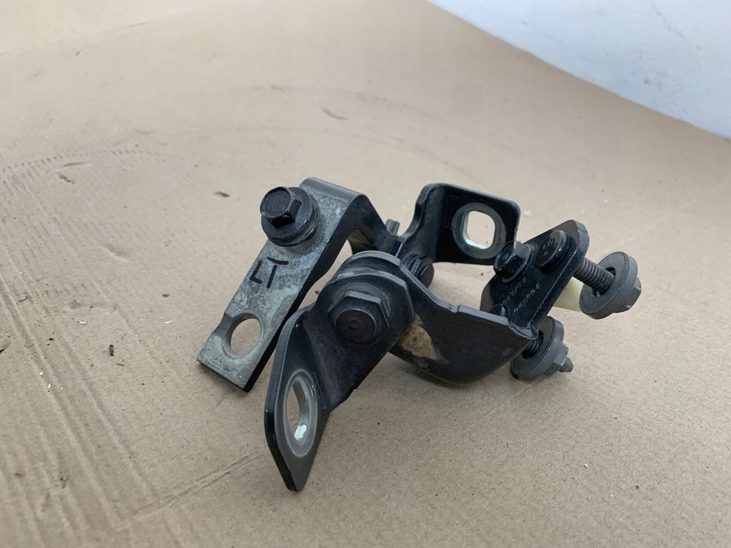 фото №6, Ford mustang mach-e rwd 21r петля петли дверь góra dół левый задняя задние