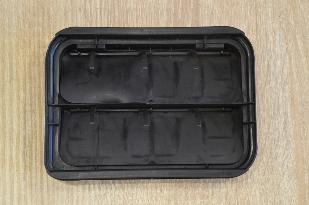 фото №1, Решётка вентиляционная renault laguna iii coupe