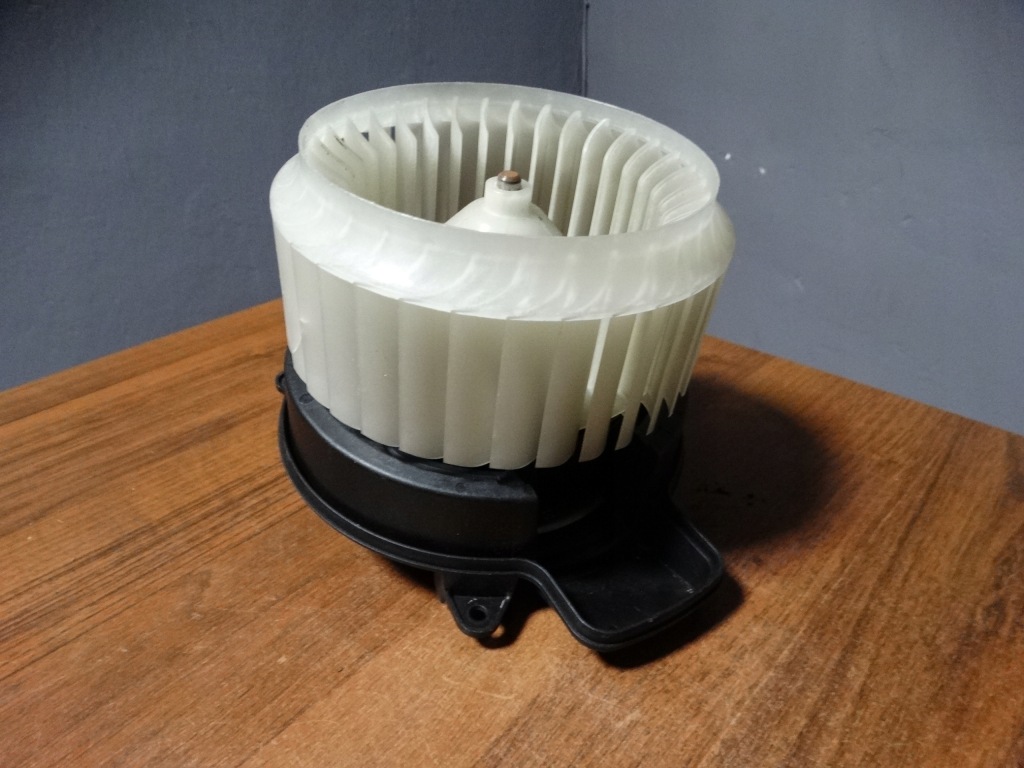 фото №1, Ideal вентилятор обігрівача audi a6 a7 c7 1