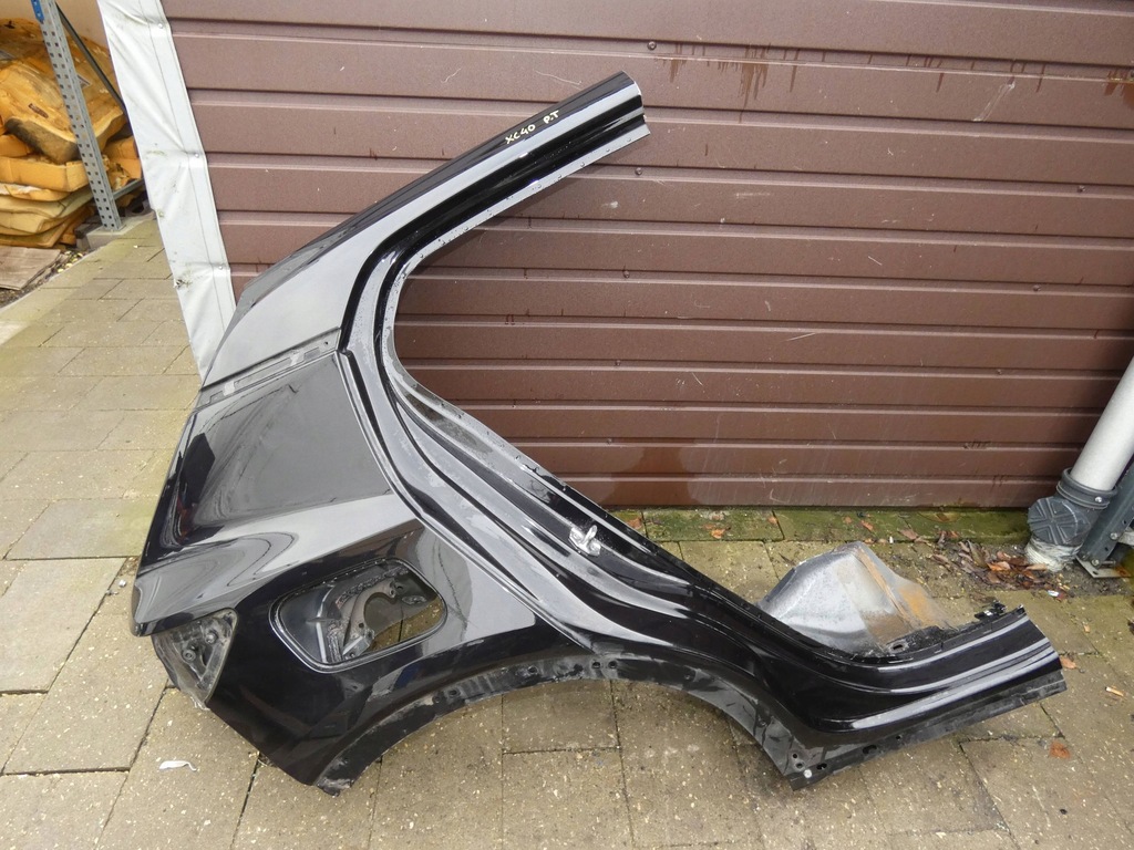 фото №1, Volvo xc40 крила чверть правий задня задній