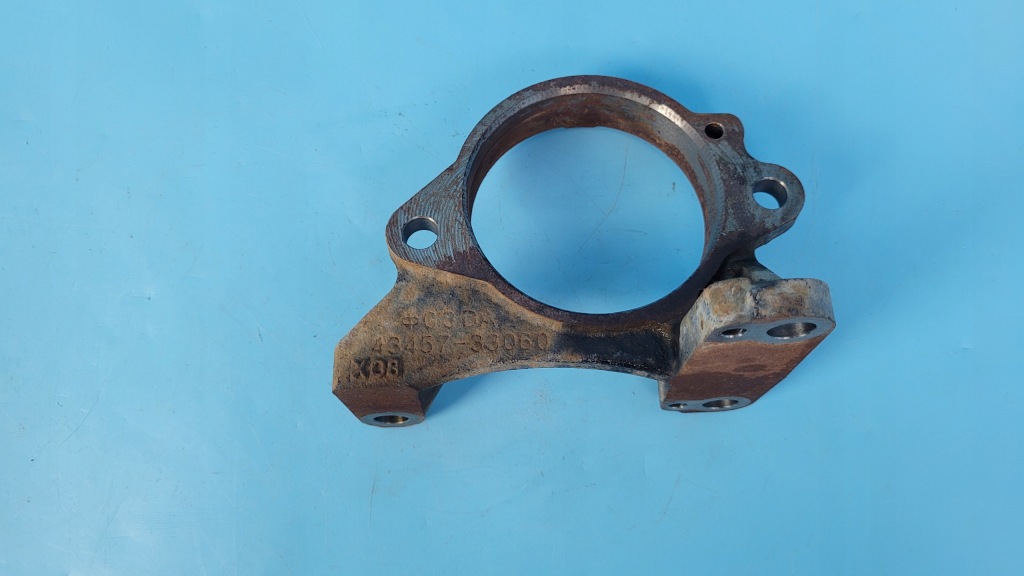 Toyota rav4 v 19r кронштейн підпора піввісь 43457-33060 Київ