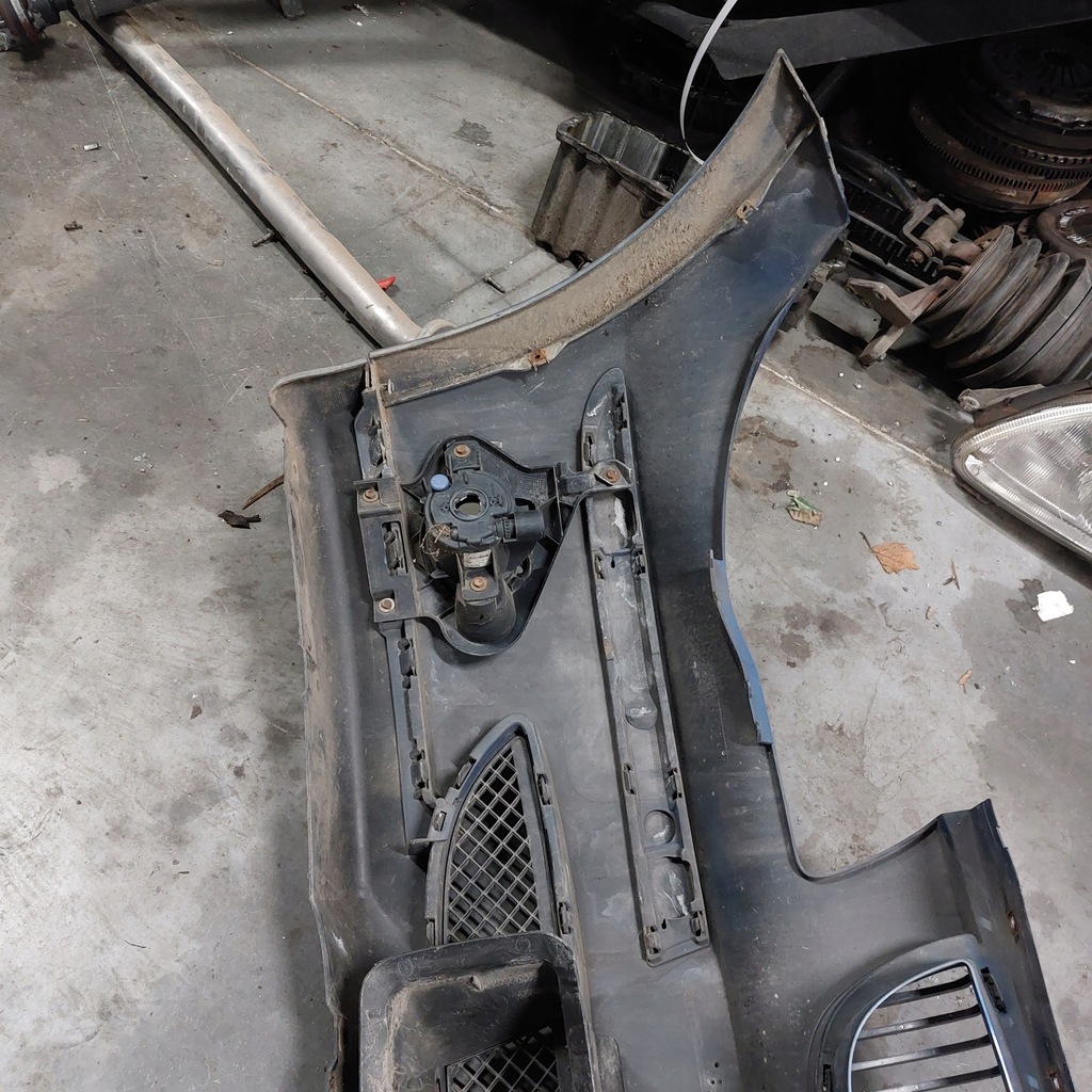 фото №7, Bmw 1 e87 e81 бампер передній sydneyblau металік