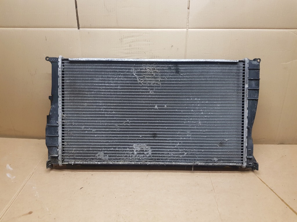 Купить Bmw e87 e90 радиатор воды 7810239