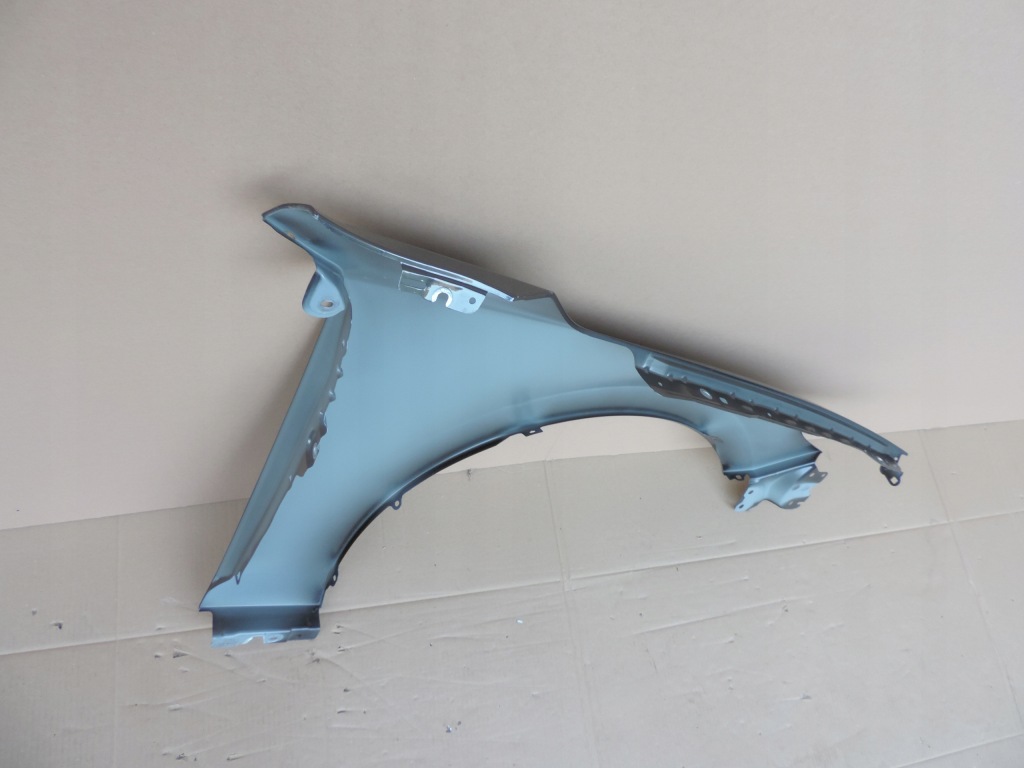 Купити Mazda 3 седан 2019 2020 2021 крило ліве перед передній