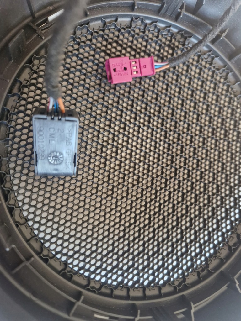 фото №4, Накладка динамика корпус reum jc+przewód mini cabrio r57 2758450