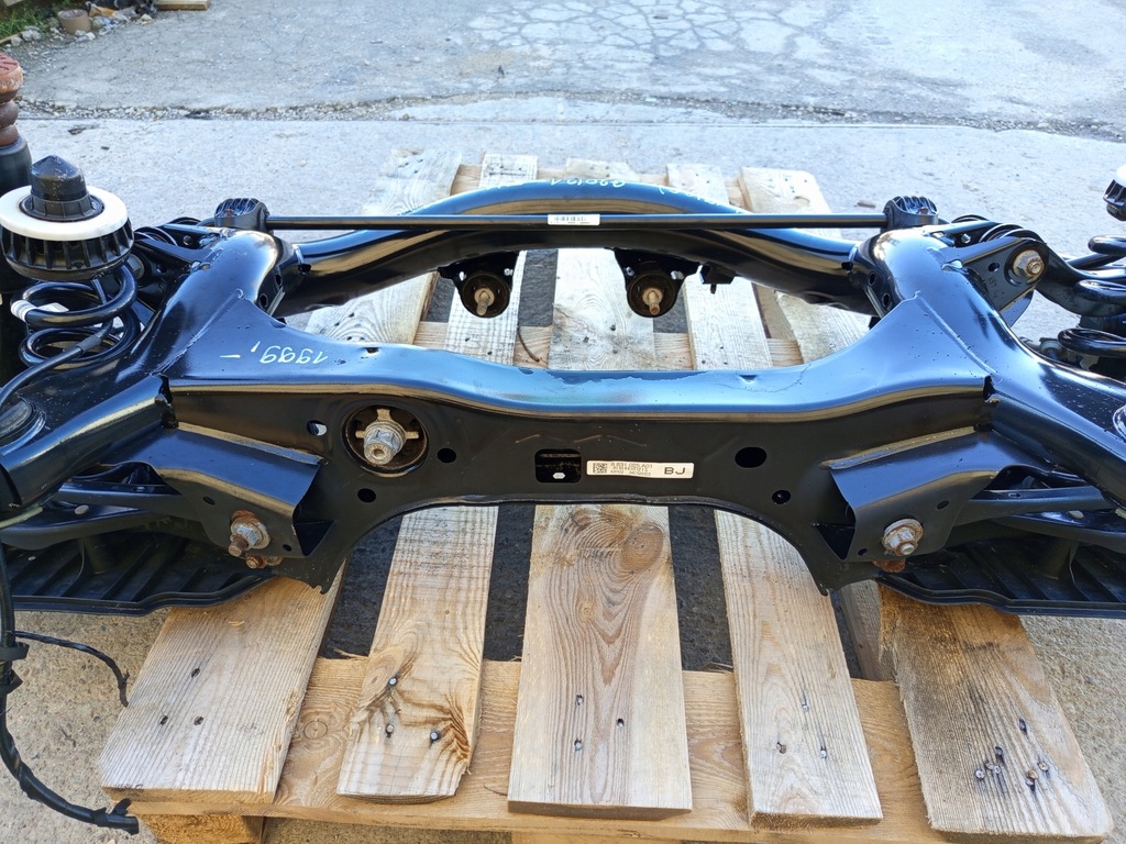 фото №10, Bmw оригинальный номер 8831025 3' g20 4' g22 балка подрамник подрамник подвеска задние задняя