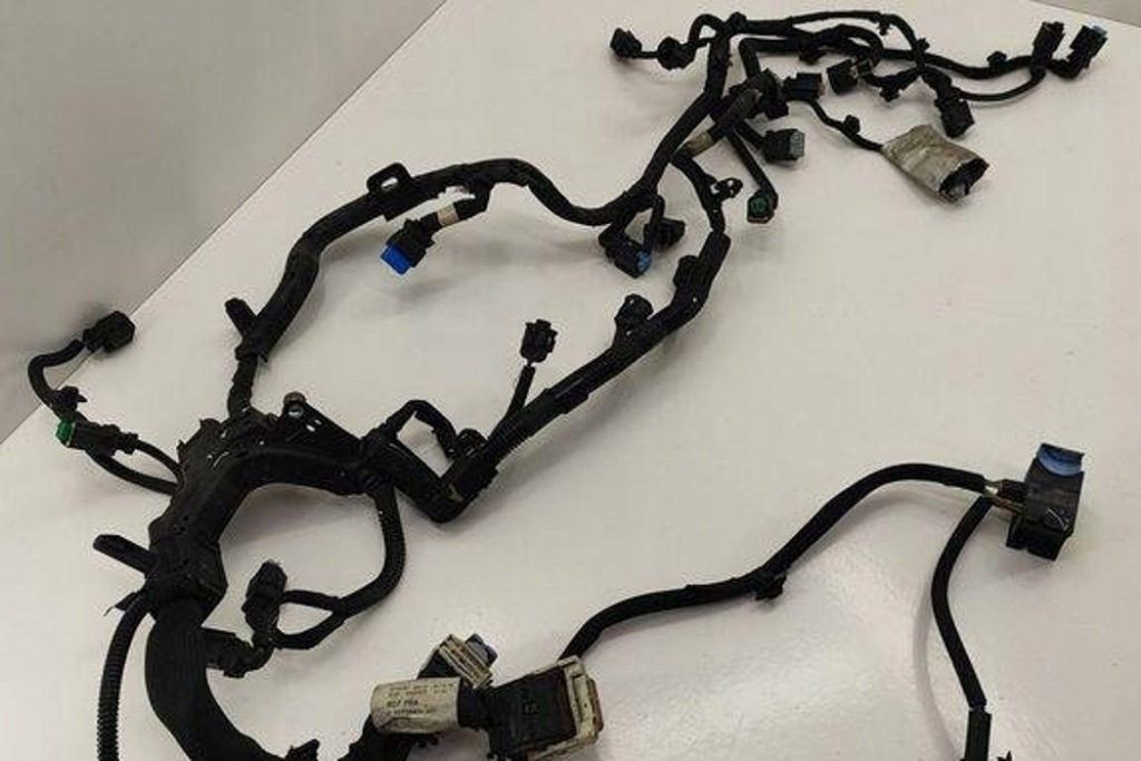 фото №14, Джгут двигуна peugeot 308 sw ii 9810729480 1.56l дизель 2015