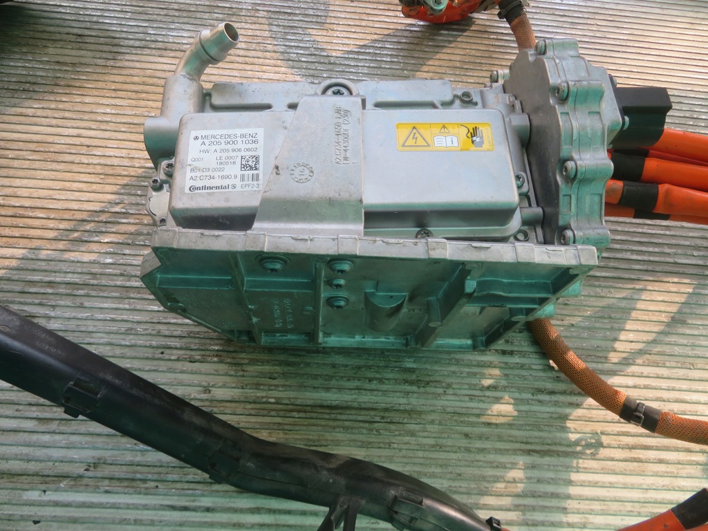 фото №7, Перетворювач акумулятора mercedes w205 c klasa 18r 2.0 a2059060602