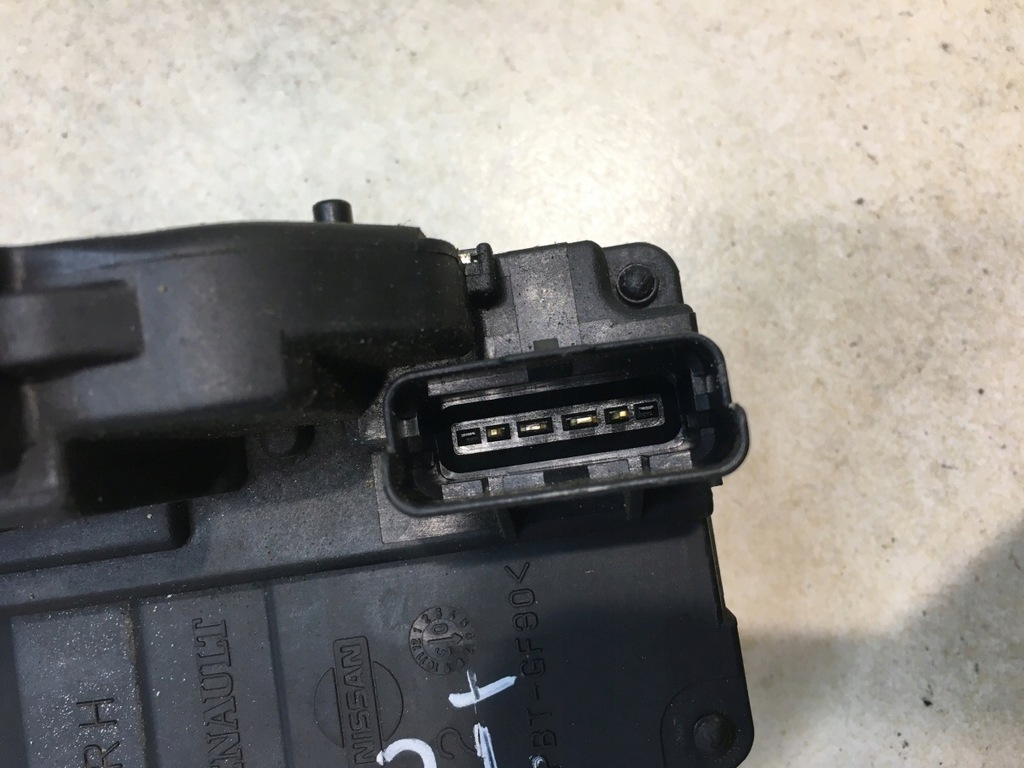 фото №6, Замок двері правий задня nissan murano i z50 4 pin