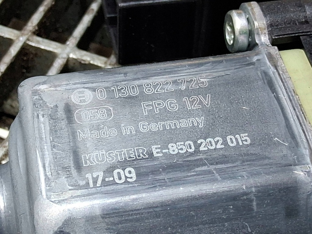 Моторчик скло задній задній сторона ліва seat leon 5f 0130822725 Недорого