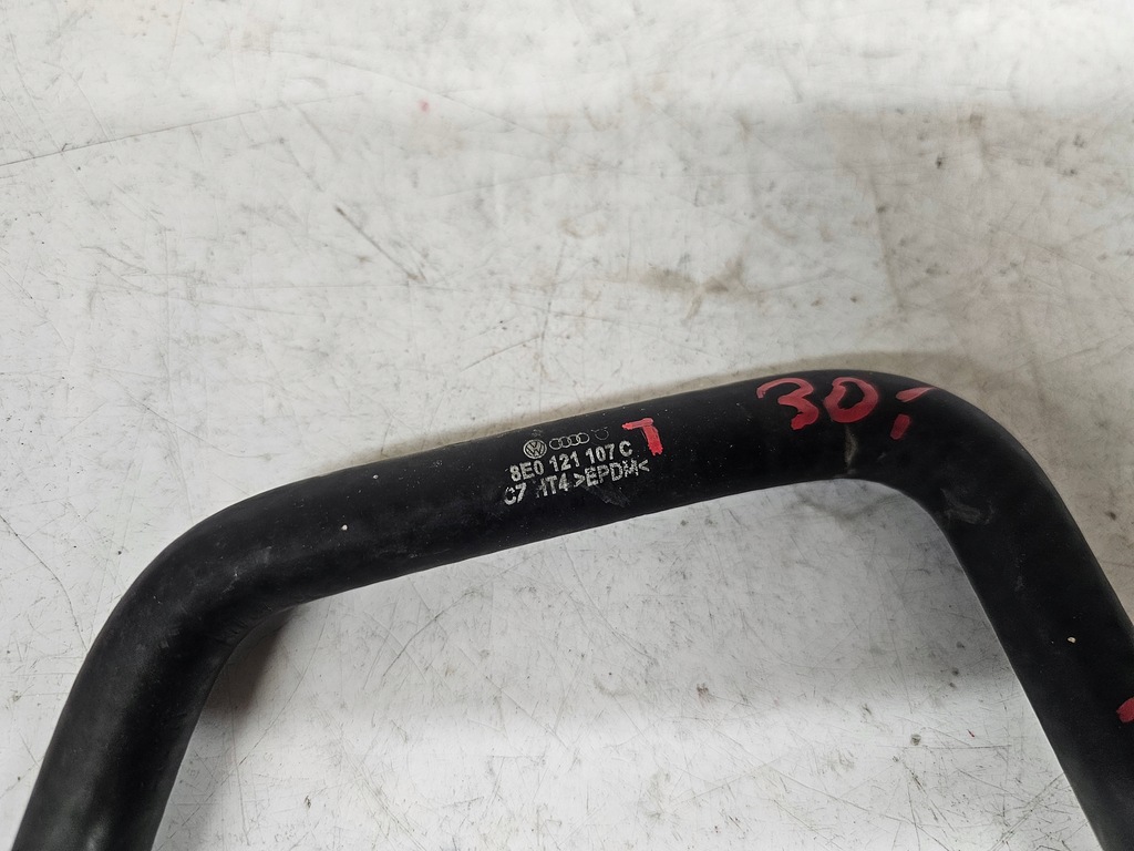 фото №5, Audi a4 b7 wąż трубка шланг wody 8e0121107c