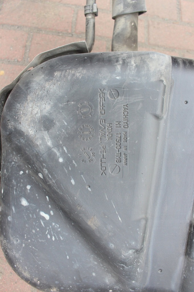 фото №4, Бак топлива 1,3 honda insight 2009
