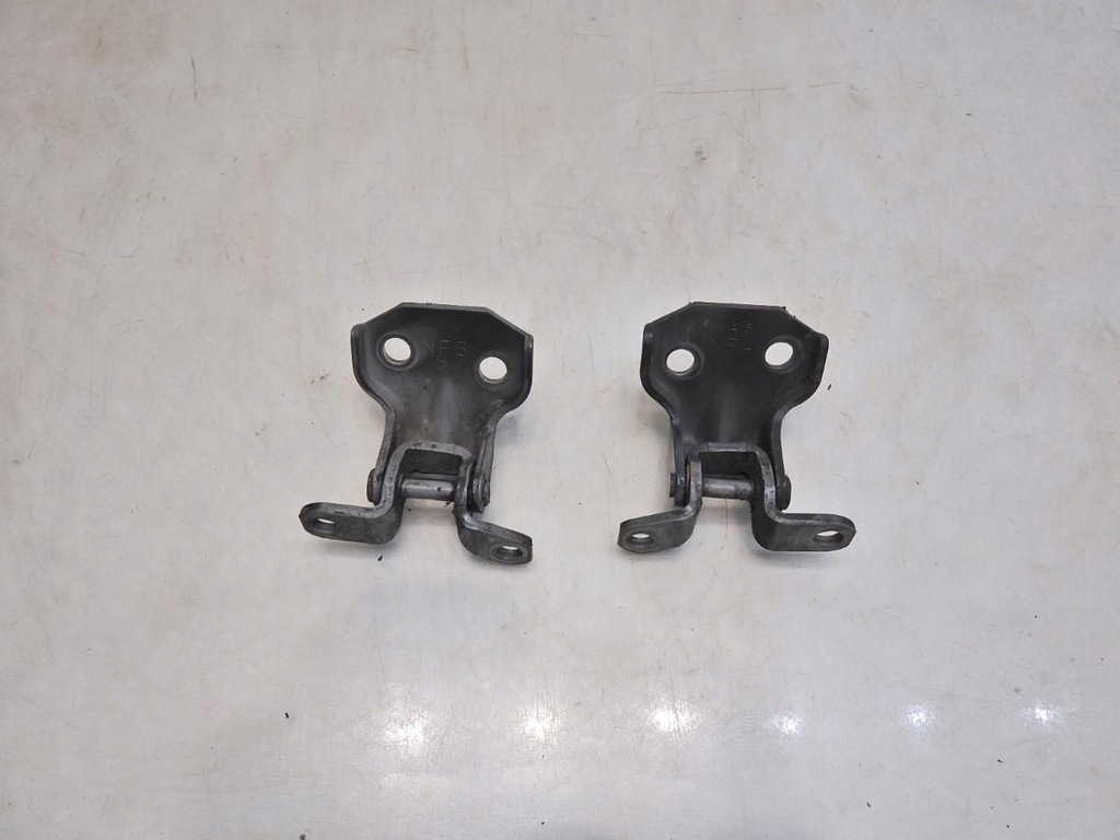 фото №3, Петли дверь правый перед 61k forester iii