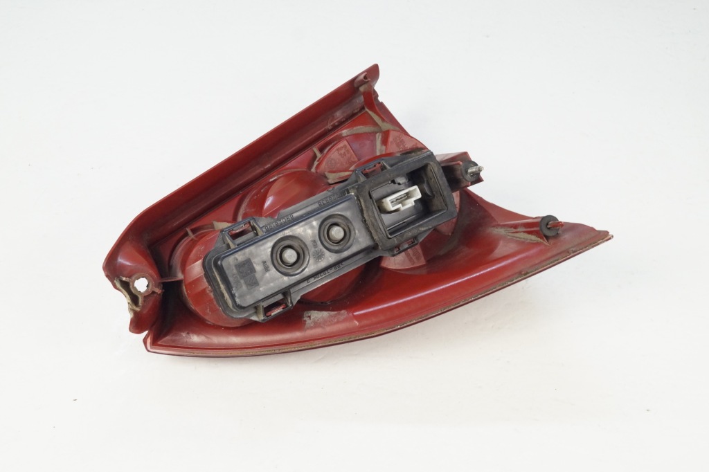 Peugeot 307 sw лампа правая задний  задняя valeo 89026938 26674t0206 Оригинал