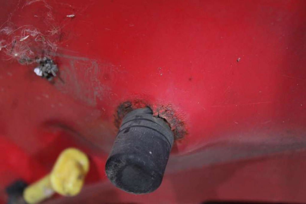 Капот крышка двигателя czerwona honda civic 8 viii 06-11 Доставка