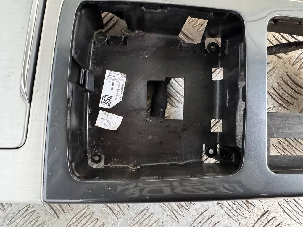 фото №7, Audi sq7 q7 4m 2015-2024 dekor бардачок тунель середнього