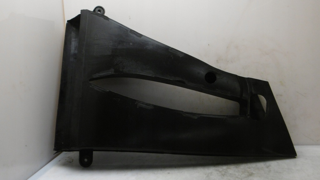 фото №1, Audi r8 420 06- впуск воздухозаборник воздуха 420117336