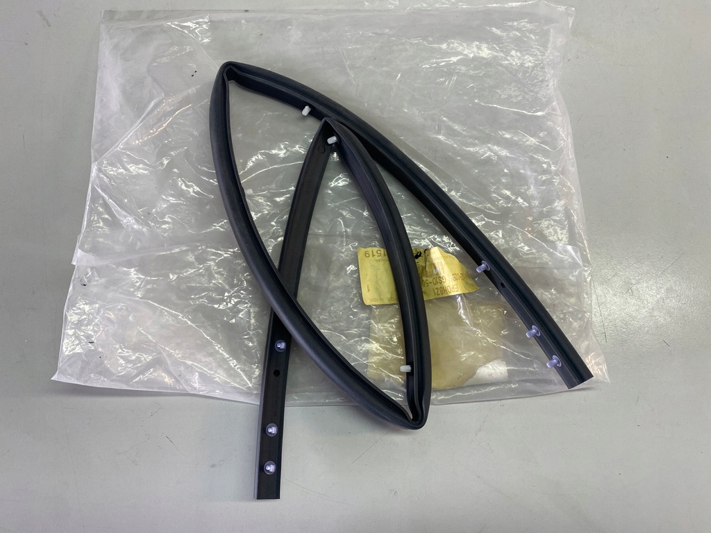 фото №1, Mazda 6 gh 08- прокладка капот жабо nowa