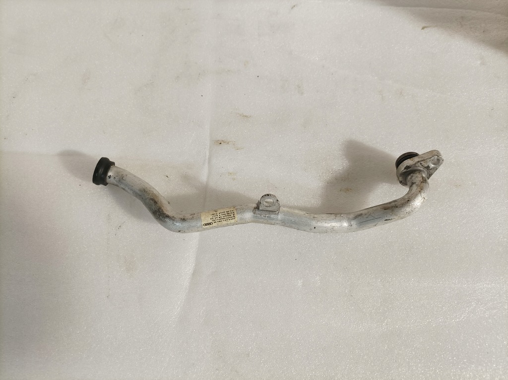 фото №1, Audi s4 b9 шланг труба wody 06m121083h