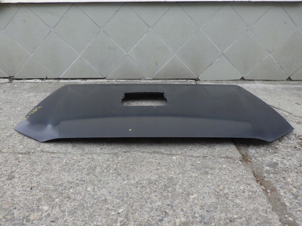 Toyota hilux viii 2005- капот Киев