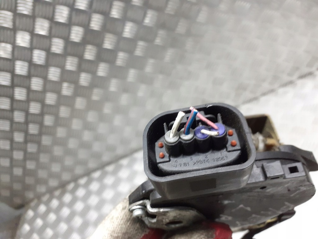 фото №5, Замок дверь левый перед toyota previa ii