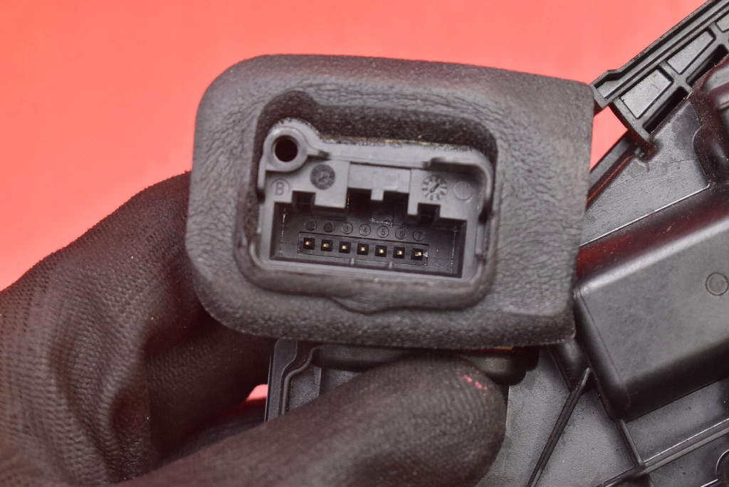 фото №7, Замок дверь левый перед передний eu 5e1837015c seat toledo 4 iv 12-20