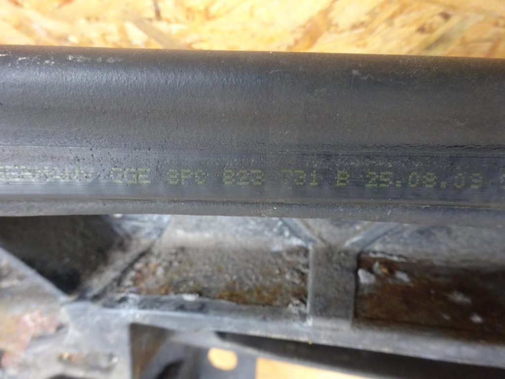 Audi a3 8p рестайлінг  08-12 підсилювач передній ремінь перед передній 8p0805594c Доставка