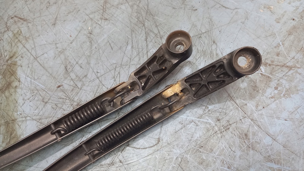 фото №5, Рычаги дворник toyota yaris ii eu