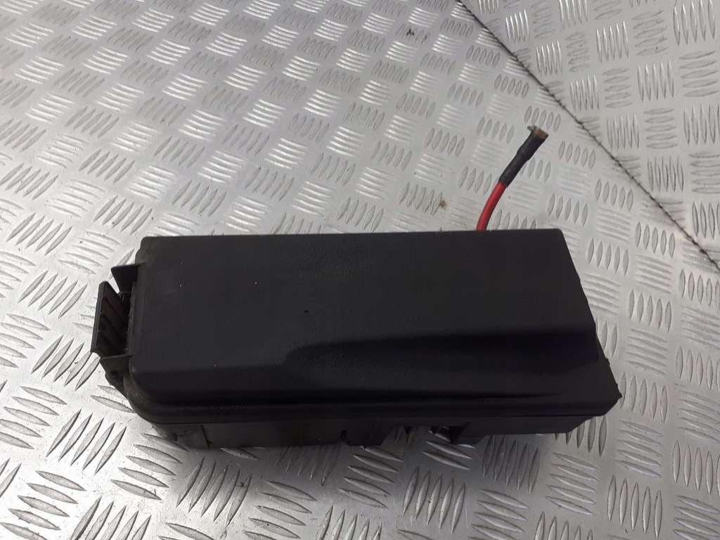 фото №1, Коробка предохранителей opel vectra c 1.8 13241891