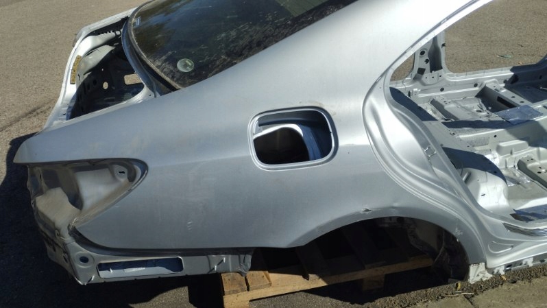 фото №1, Mercedes-benz cls c218 четверть крыло правый задняя