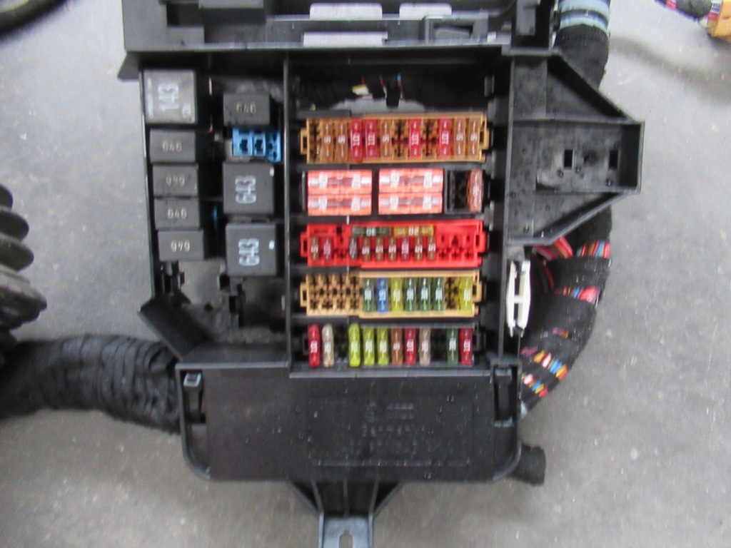 фото №6, Audi r8 5.2 cabrio 420 джгут електропроводка салону