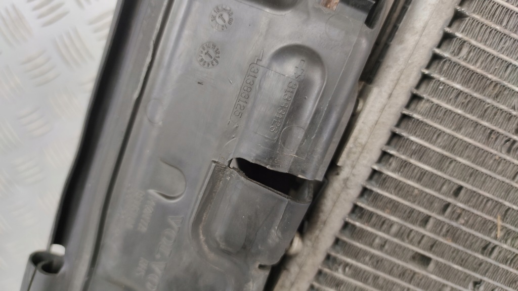 Радиатор комплект радиатор вентилятор volvo v60 2013-2018 1,6 t3 t4 s60 2 в Украине