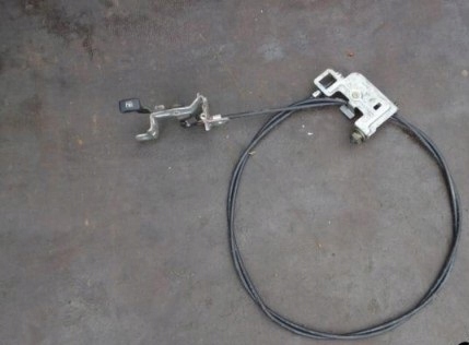 фото №1, Suzuki baleno 99-02 ручка трос заливной топлива