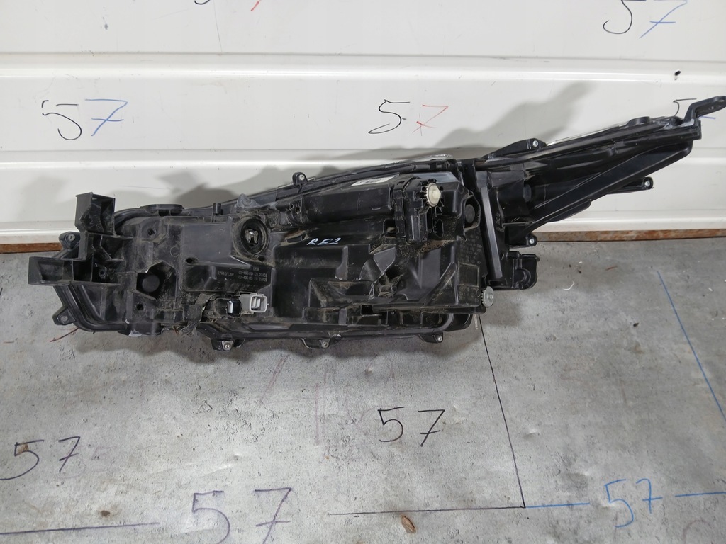 фото №11, Toyota corolla e21 lift 2022- фара правий лампа 81110-02t51-00 оригінальний номер