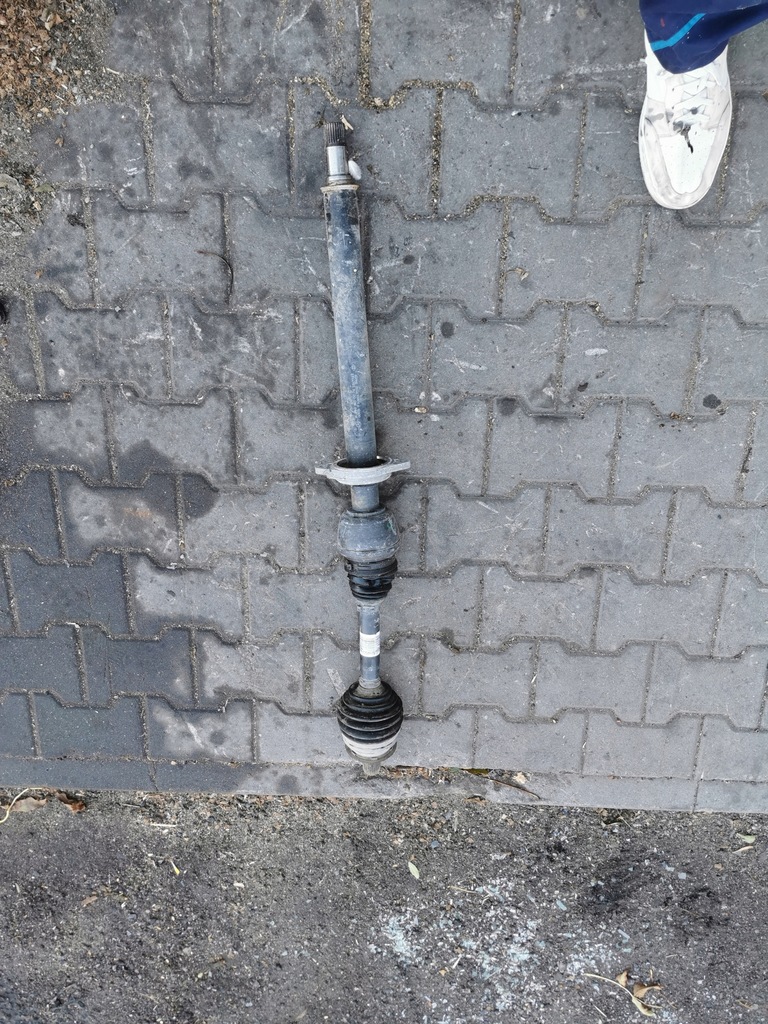 фото №1, Mercedes w176 приводной вал правый перед a2463600274