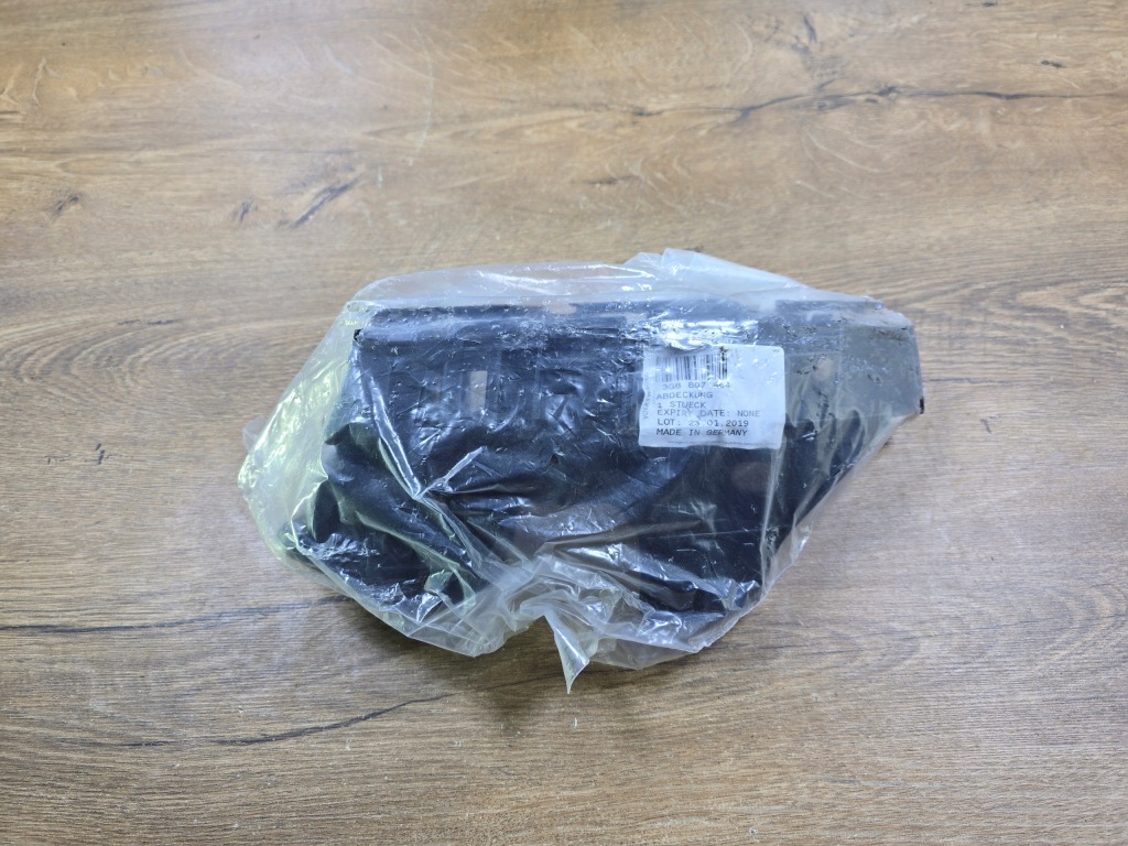 фото №1, Vw arteon 3g8 направляющая бампера задняя правый 3g8807484