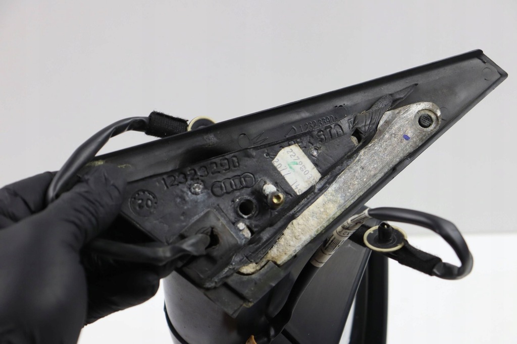 фото №8, Дзеркало праве audi a2 8z0 e9011025 1.4l дизель 55kw 2001