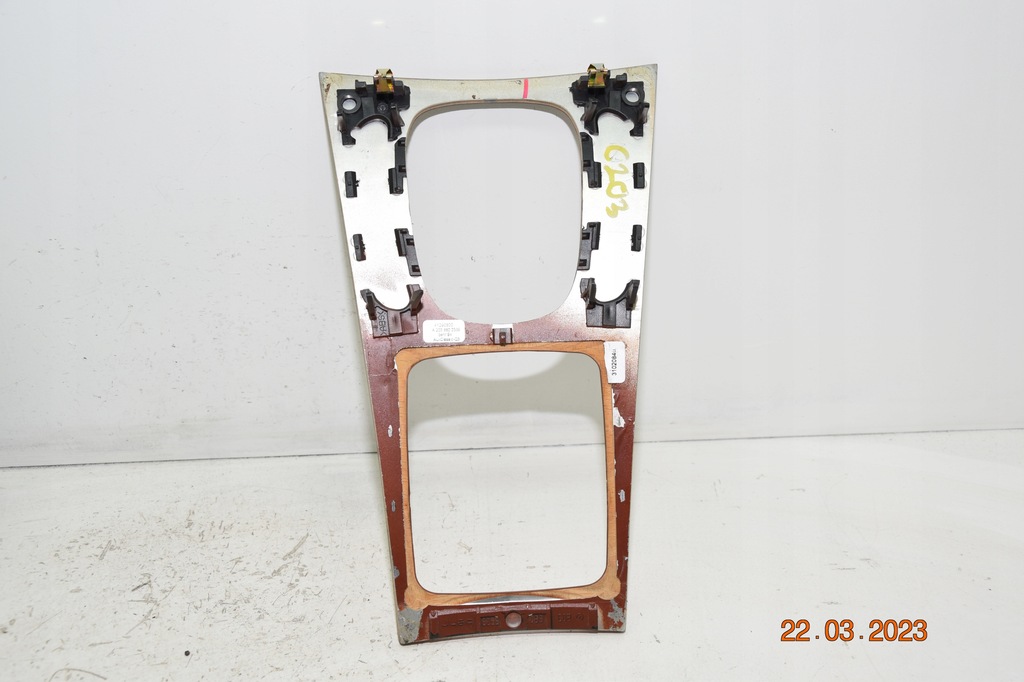 фото №8, Mercedes w203 dekor декоры drewno пепельница